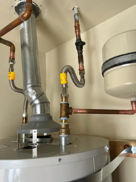 Water heater installation and plumbing repair in Highway City